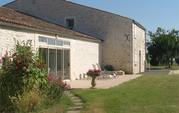 gite rural avec piscine en charente maritime